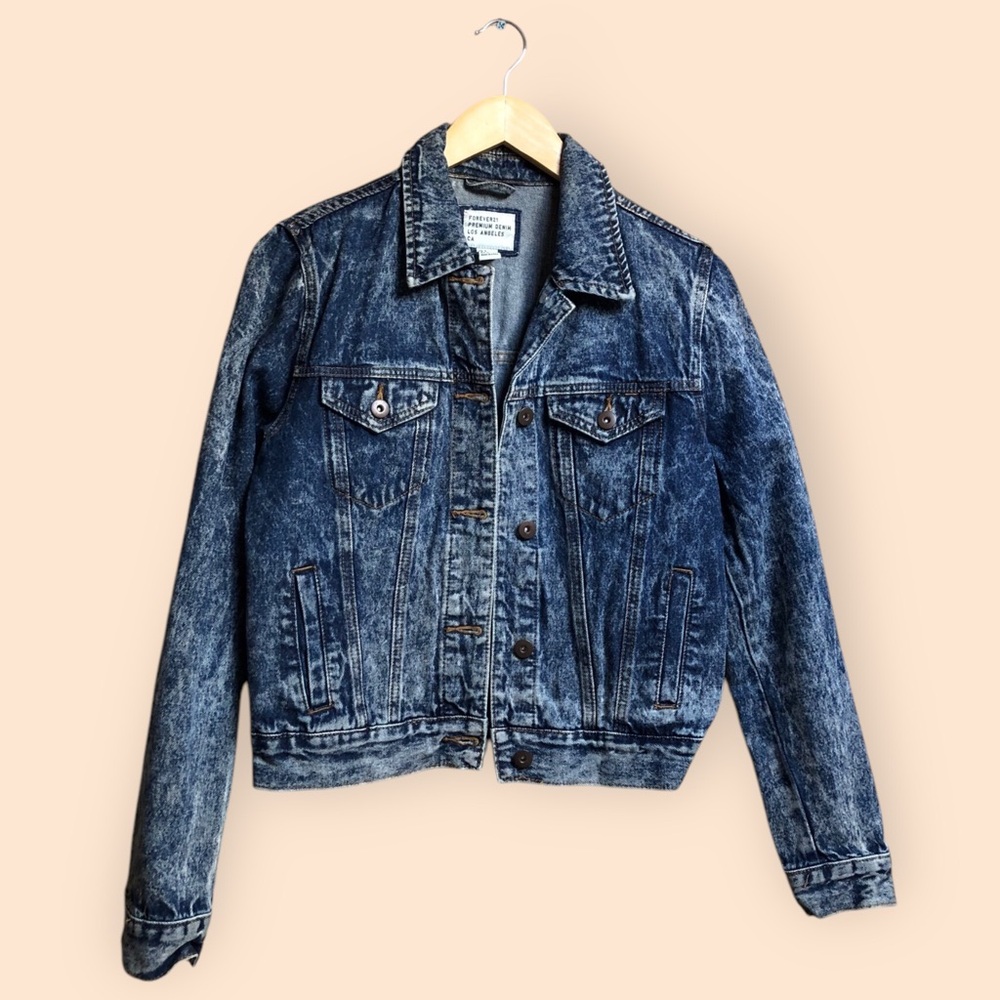 Forever 21 Premium Denim Jacket Acid Wash Vintage Inspired Casual Women’s Small
